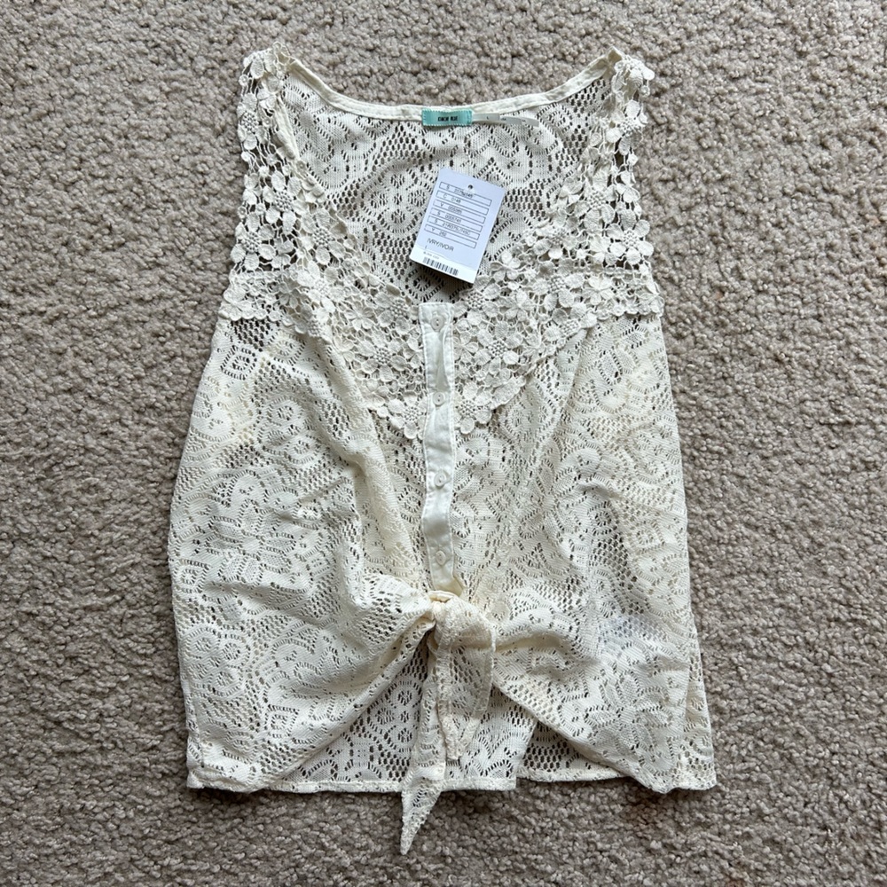 Cute Summer Crochet Top NWT